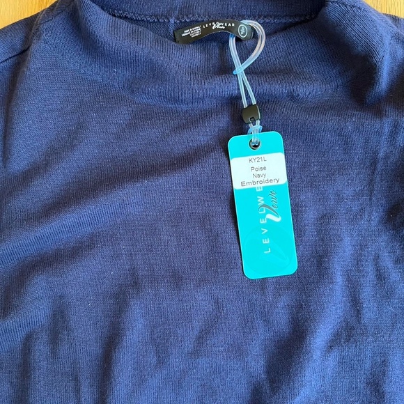 New with Tags Levelwear pull over sweater small - Picture 4 of 4